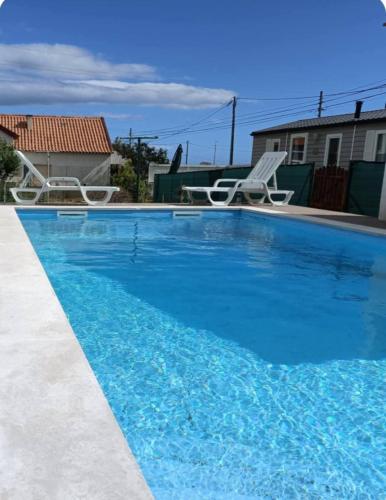 Sesimbra 3 Bedrooms with Shared Pool