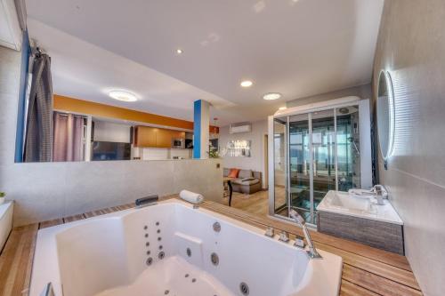 Suite & Spa - Jacuzzi - Sauna