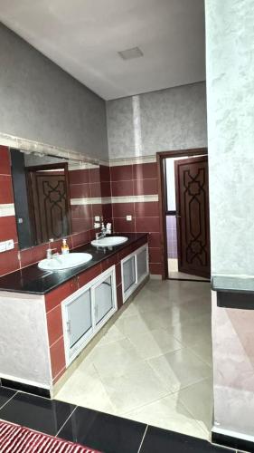 Kuchyň nebo kuchyňský kout v ubytování Villa bnssasi