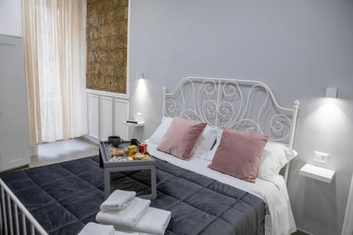 B&B Le quattro porte di napoli CENTRO STORICO