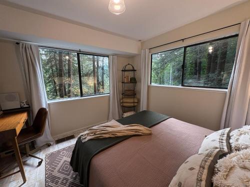 Postel nebo postele na pokoji v ubytování Artist's Perch