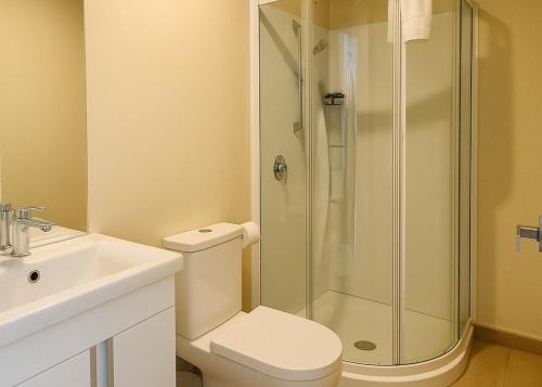 Koupelna v ubytování The Post Hotel