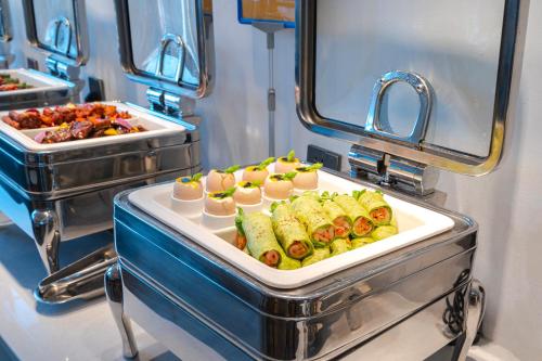 Jídlo v hotelu nebo okolí