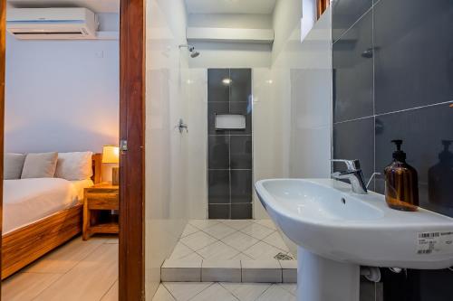 Koupelna v ubytování Fabulous Beach Apartment