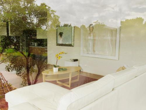 Κήπος έξω από το Art Space Pool Villa