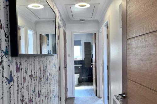 Ένα μπάνιο στο The Burghead Hideaway