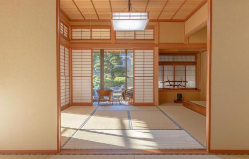 饭田市BANRYU 萬龍 バンリュウ的一间设有