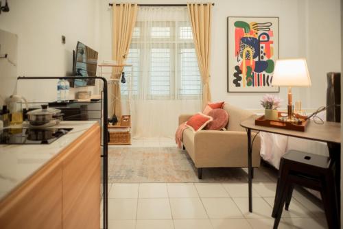 Η κουζίνα ή μικρή κουζίνα στο Comfort Loft Style Studio at Central District 3A!