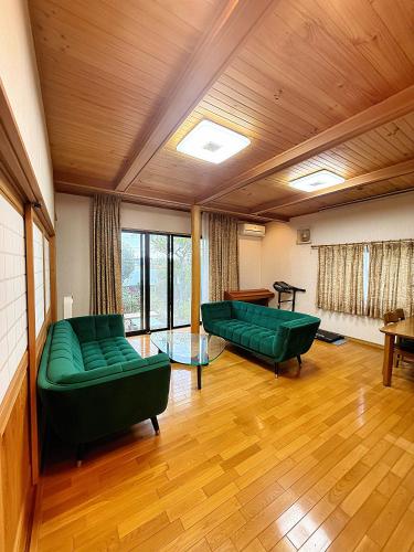 Χώρος καθιστικού στο Sky House