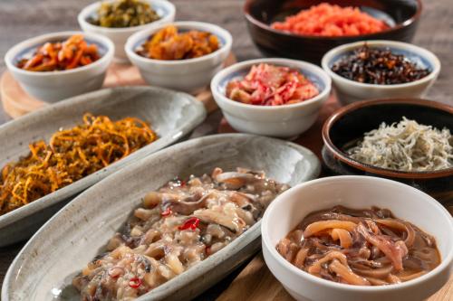 Jídlo v hotelu nebo okolí