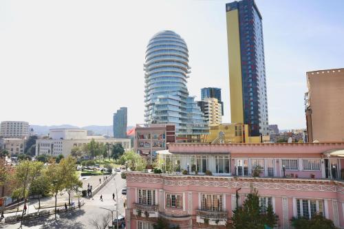 Superior Apartment with Jacuzzi - Skanderbeg Square District