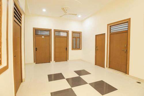 Φωτογραφία από το άλμπουμ του FabHotel Lotus στην Agra