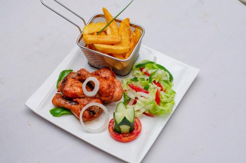 Hrana v oz. blizu hotela