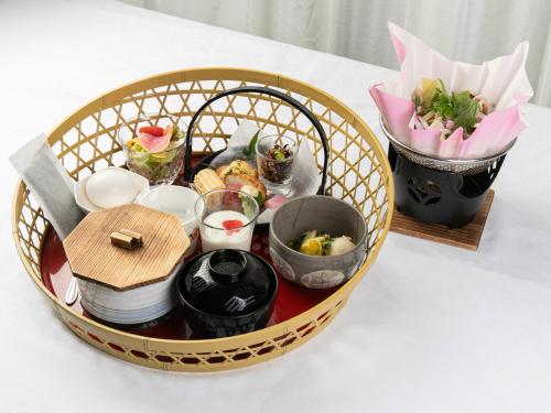 Jídlo v hotelu nebo okolí