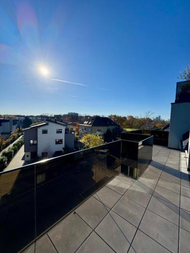 Exklusiv 2BR Penthouse AZ! Big Terrace&Garage!