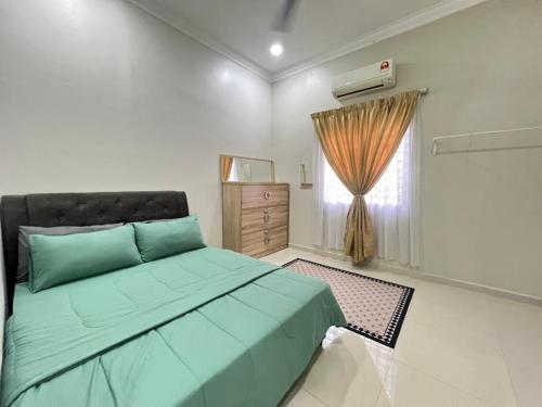 Posezení v ubytování Kundang Villa @ Tasik Biru - 3 Bedrooms Bungalow