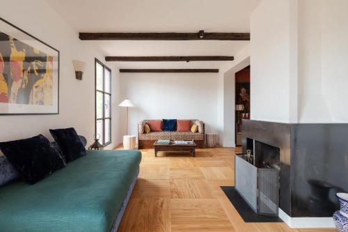 Trastevere Designer Terrace Apartment by Romeloft