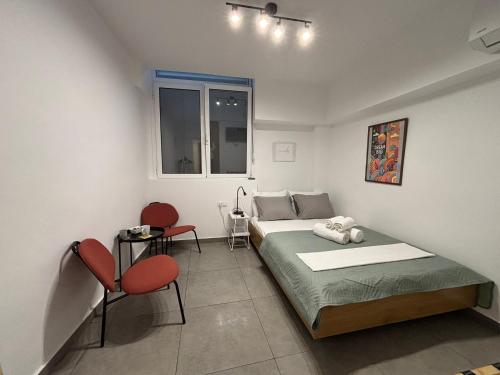 TINY STUDIOS Under the Akropolis -2-