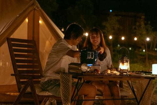 Επισκέπτες που μένουν στο BASECAMP森林基地 I Glamping豪華露營-海拔820 雲海山嵐星空