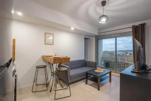 Modern apartment in Toulouse with 2 bedrooms photo 1