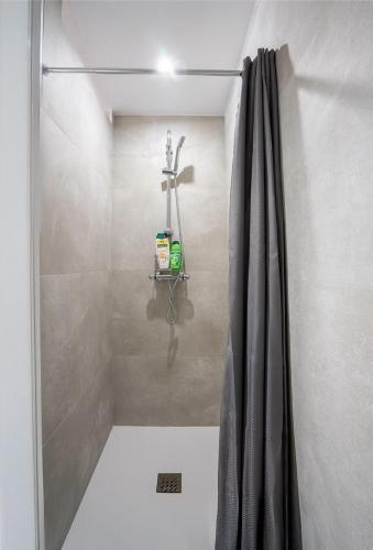 Modern apartment in Toulouse with 2 bedrooms photo 4