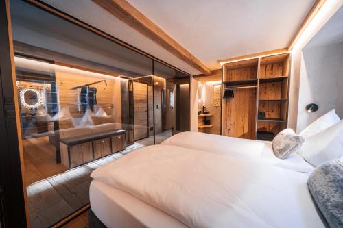 Ένα ή περισσότερα κρεβάτια σε δωμάτιο στο TheNEST1895