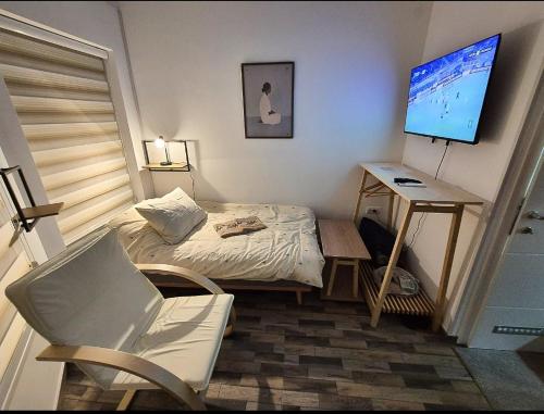 Μια τηλεόραση ή/και κέντρο ψυχαγωγίας στο Mirka's dream