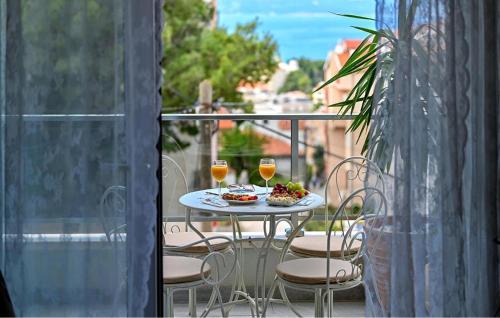 Μπαλκόνι ή βεράντα στο 2 Bedroom Awesome Apartment In Makarska