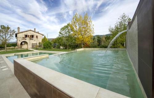 Πισίνα στο ή κοντά στο Pet Friendly Home In Acquasparta