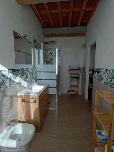 Ένα μπάνιο στο Casa Verde