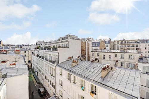 Tour Eiffel - Rue Cler