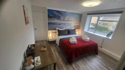 Postel nebo postele na pokoji v ubytování Le Torri del Circeo