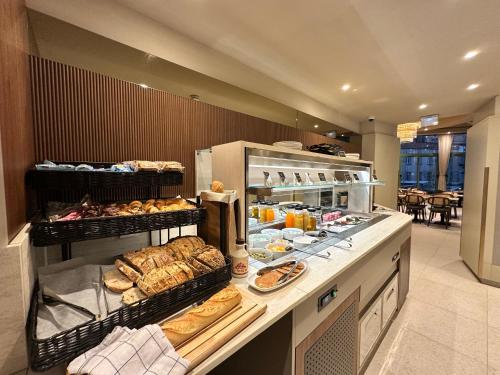 Jídlo v hotelu nebo okolí