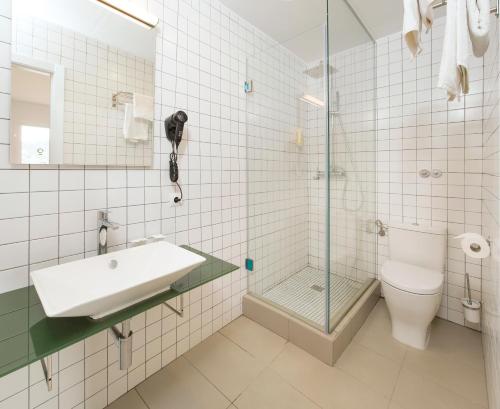 A bathroom at Apartamentos Vibra Riviera