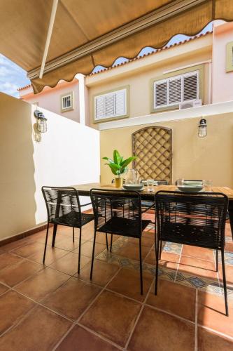 Velas 81 Meloneras 2 terrazas BBQ y piscina
