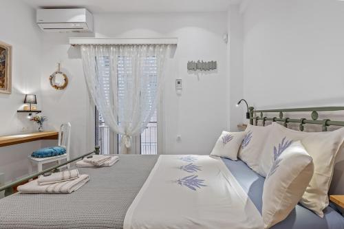 h2h Erato # Metro in 1min to airport, 5' Port, Marina Zea, Wifi, Tech, Luxury
