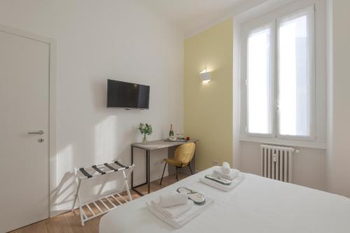 Pomponazzi 19 Two-room apartment in the Bocconi area