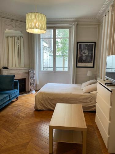 Studio à Paris près du Pont Mirabeau et Tour Eiffel