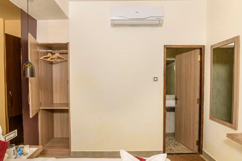 Imagen de la galería de hotel beachfront, en Calangute