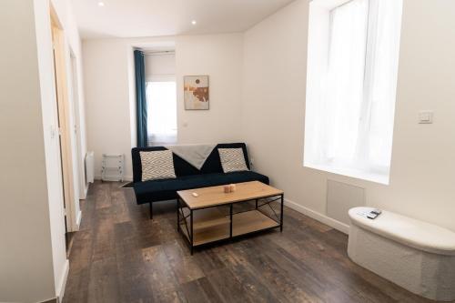 Posezení v ubytování Yassam- 003- RDC