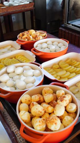 Jídlo v hotelu nebo okolí