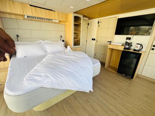 Η κουζίνα ή μικρή κουζίνα στο Boat Camping