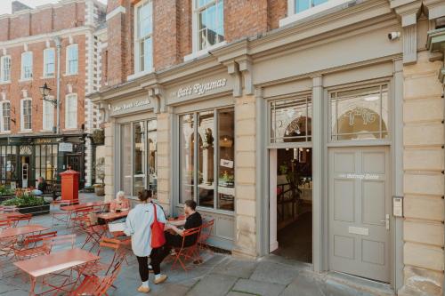 Φωτογραφία από το άλμπουμ του The Catnap Suite στο Σριούσμπερι