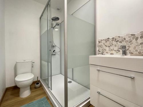 Ένα μπάνιο στο Happy neez