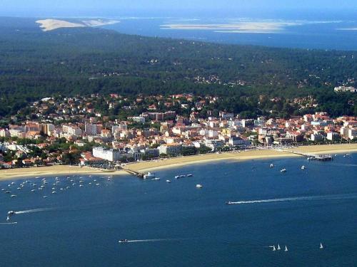 Arcachon Pereire - T2 Front de Mer avec Balcon et Parking