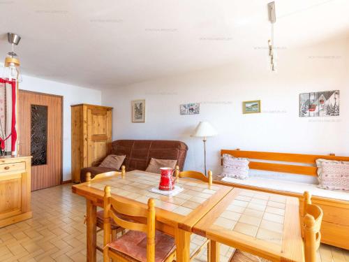 Χώρος καθιστικού στο Confortable 2 pièces pour 5 personnes avec parking privé - FR-1-458-246