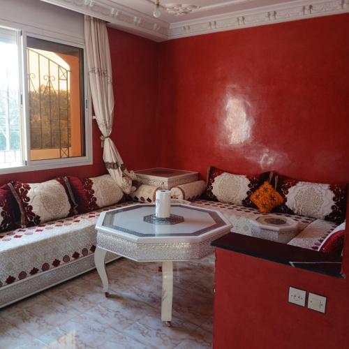 Χώρος καθιστικού στο Appartement Design Prés du Stade My Abdellah