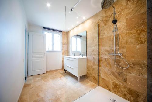 Koupelna v ubytování Le Verger Secret