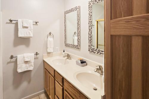 Ένα μπάνιο στο Dune Hideaway