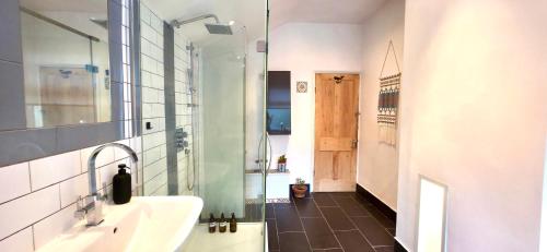 Terrace 185 by Switchback Stays photo 23